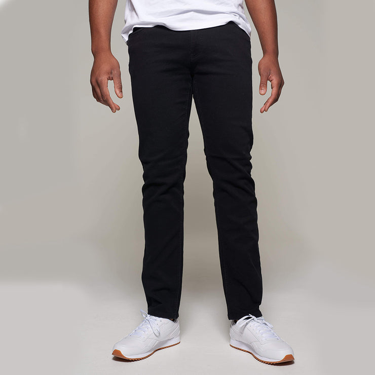 Fortmens model wearing a Redpoint 'Langley' Black Jeans - front view